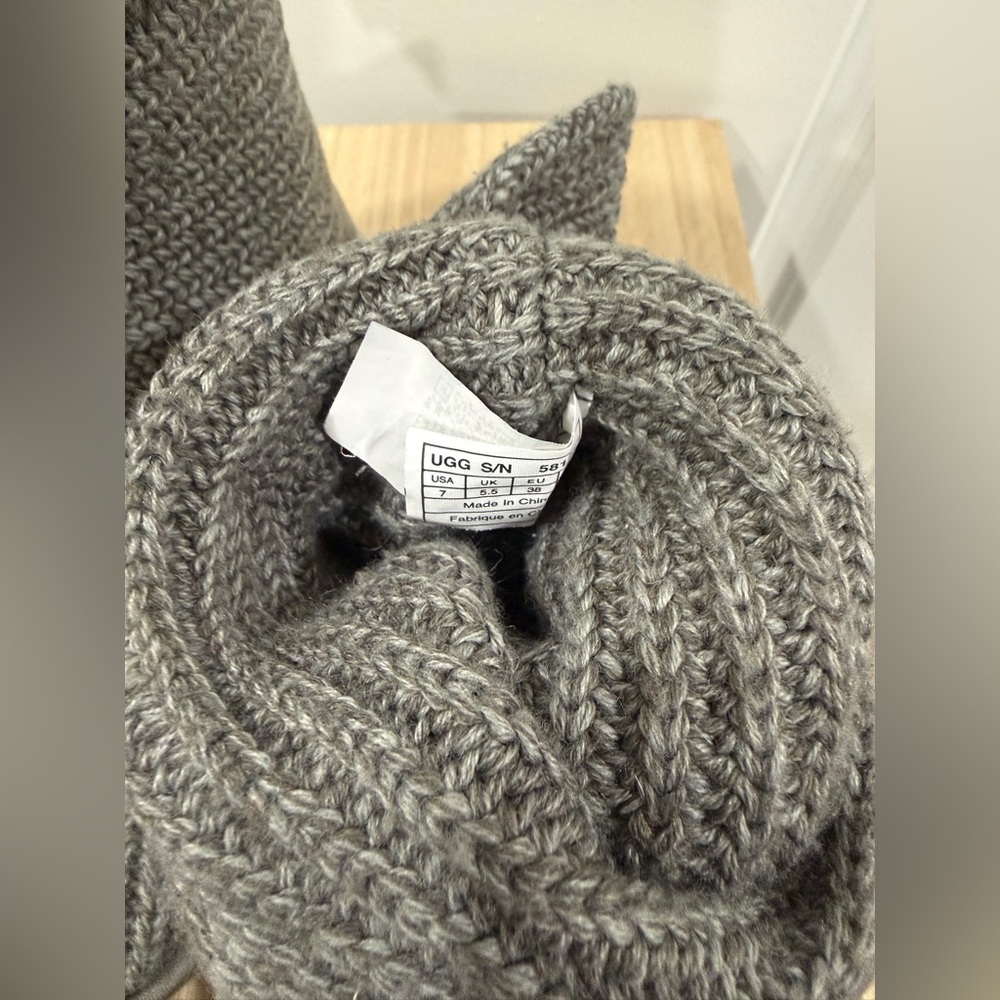 UGG Australia Gray Knit Tall Boots Women’s Size 7 Cozy Winter Shearling - Picture 5 of 9